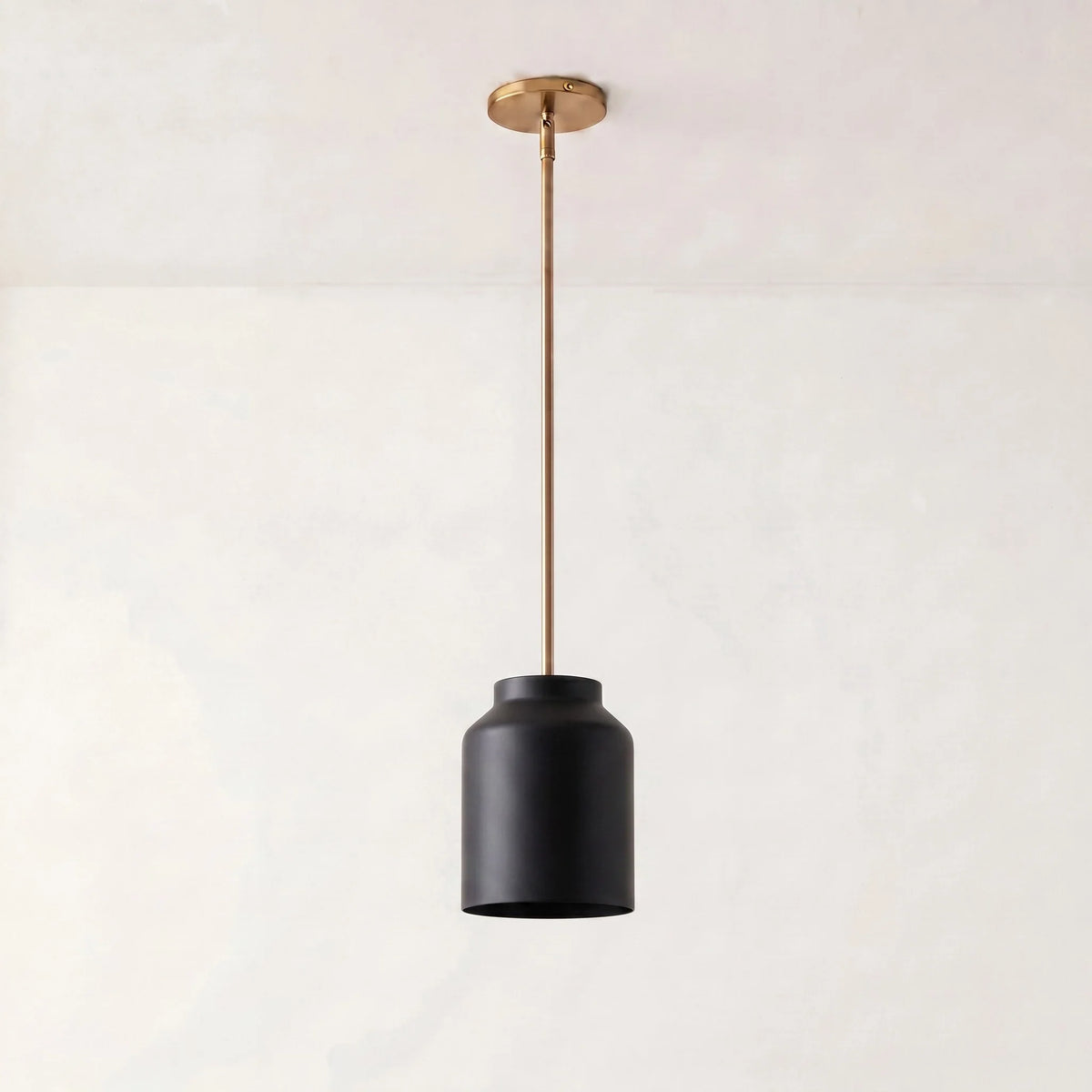 Lámpara colgante nórdica Salvena – Ø 19 cm, metal bronce oscuro, latón envejecido