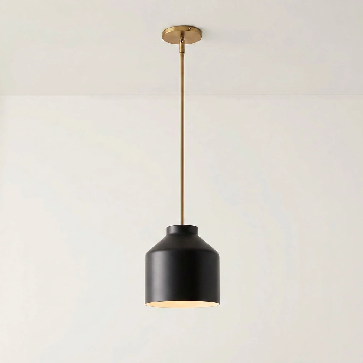 Lámpara colgante nórdica Salvena – Ø 27 cm, metal bronce oscuro, latón envejecido