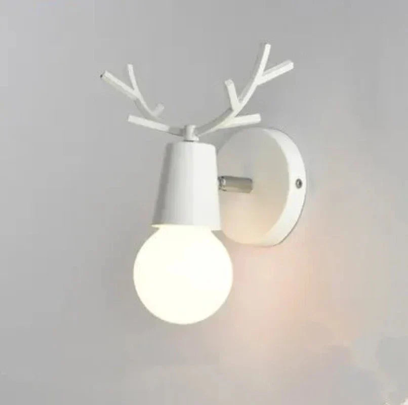 Aplique de pared elegante Luminaria con diseño inspirado en la naturaleza y acabado en tonos pastel