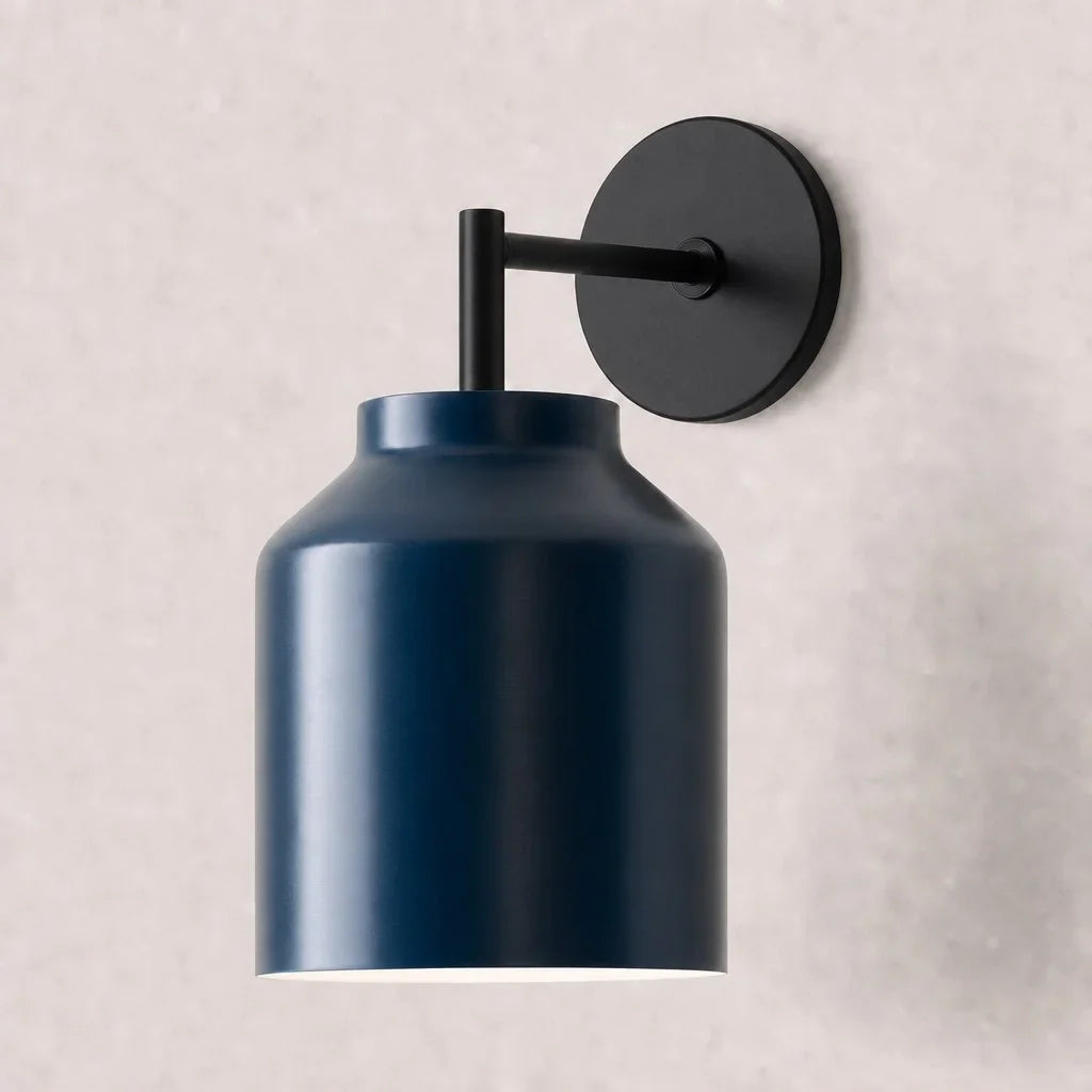 Aplique de pared nórdico Esmira en un dormitorio sereno – imagen 11