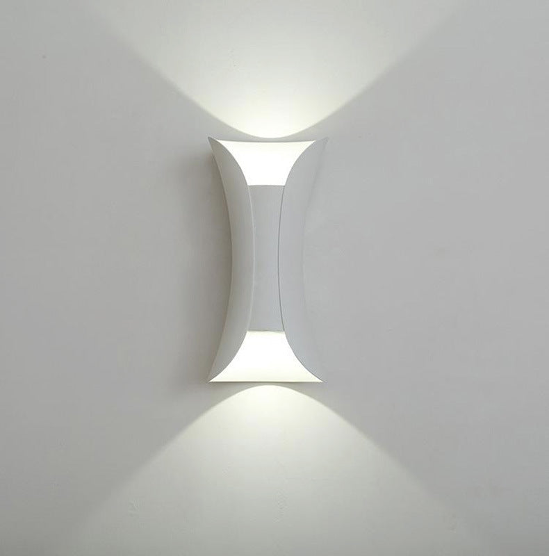 Luzora - Lámpara de Pared Exterior Elegante y Duradera
