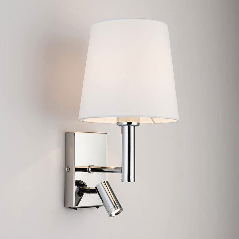 Astroclaro Vianne: Aplique de Pared Decorativo para Interiores de Metal y Vidrio