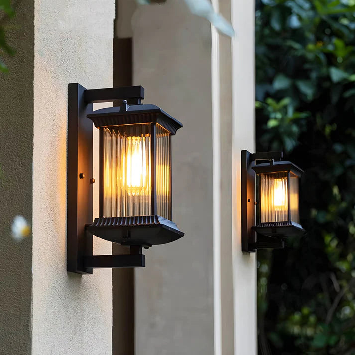 Farol de pared exterior Nuvessa – pareja de faroles en una fachada