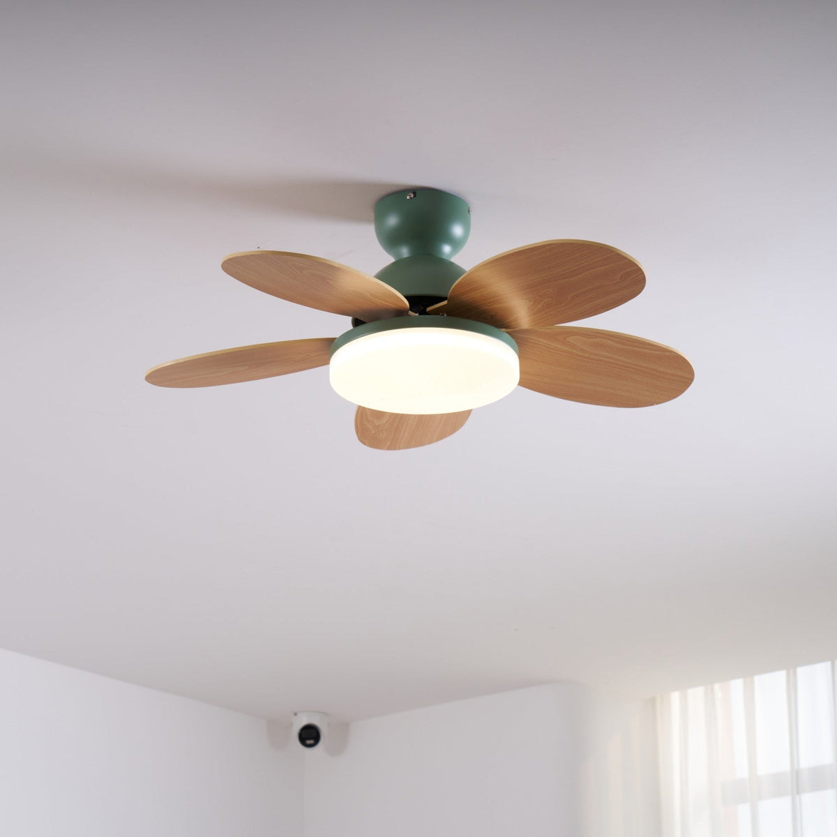 Ventilador de techo con luz Margela en una habitación infantil – imagen 19