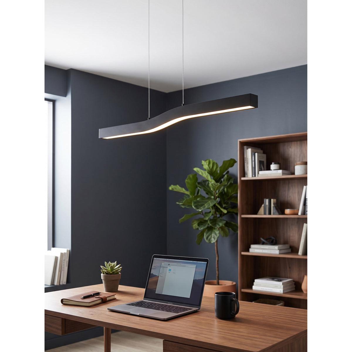 Lámpara colgante lineal LED Brisaro sobre una mesa de comedor – imagen 14