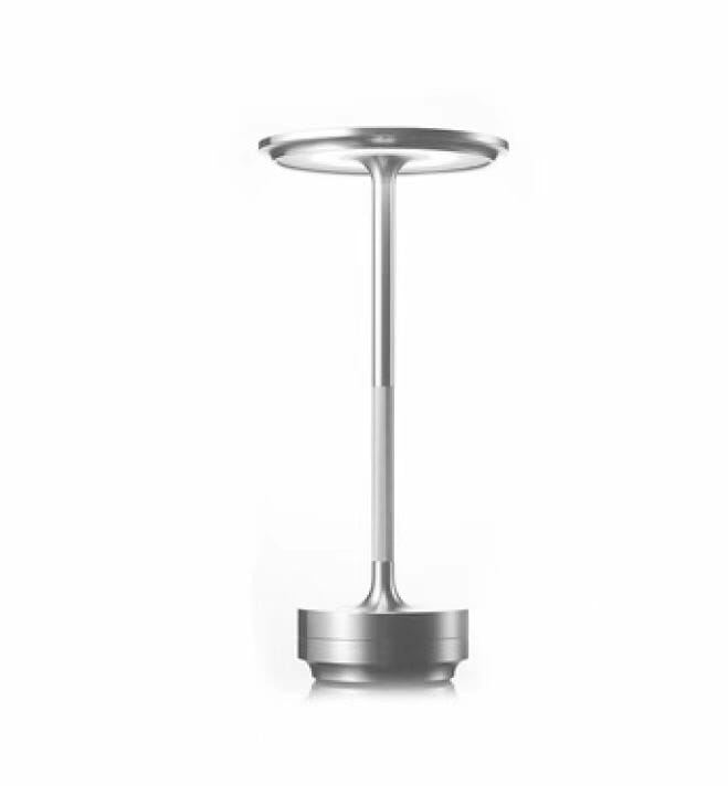 Lámpara de mesa portátil Raliza – versión plateada sobre fondo blanco