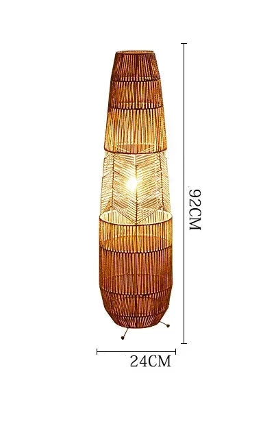 Lámpara de pie de bambú trenzado Unaya – medidas 24 × 92 cm
