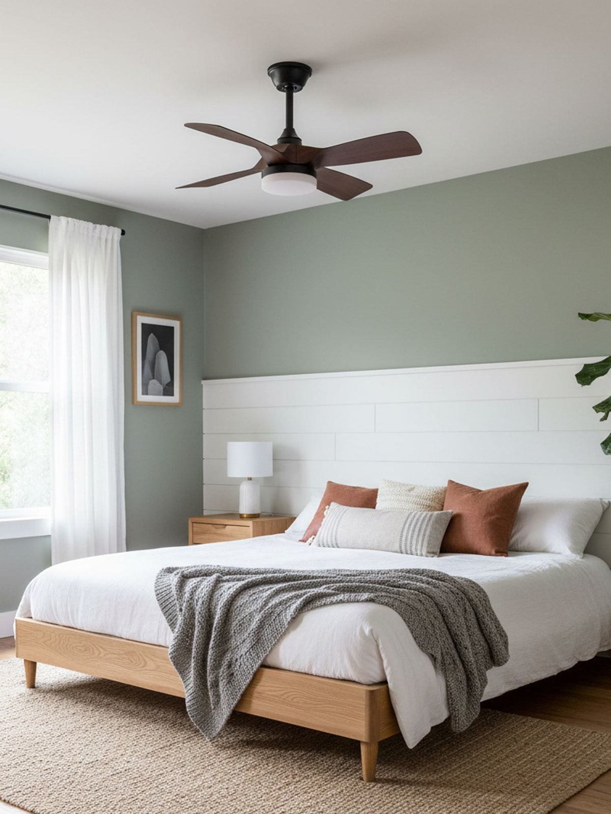 Ventilador de techo con luz Ilenza en un dormitorio acogedor – imagen 5