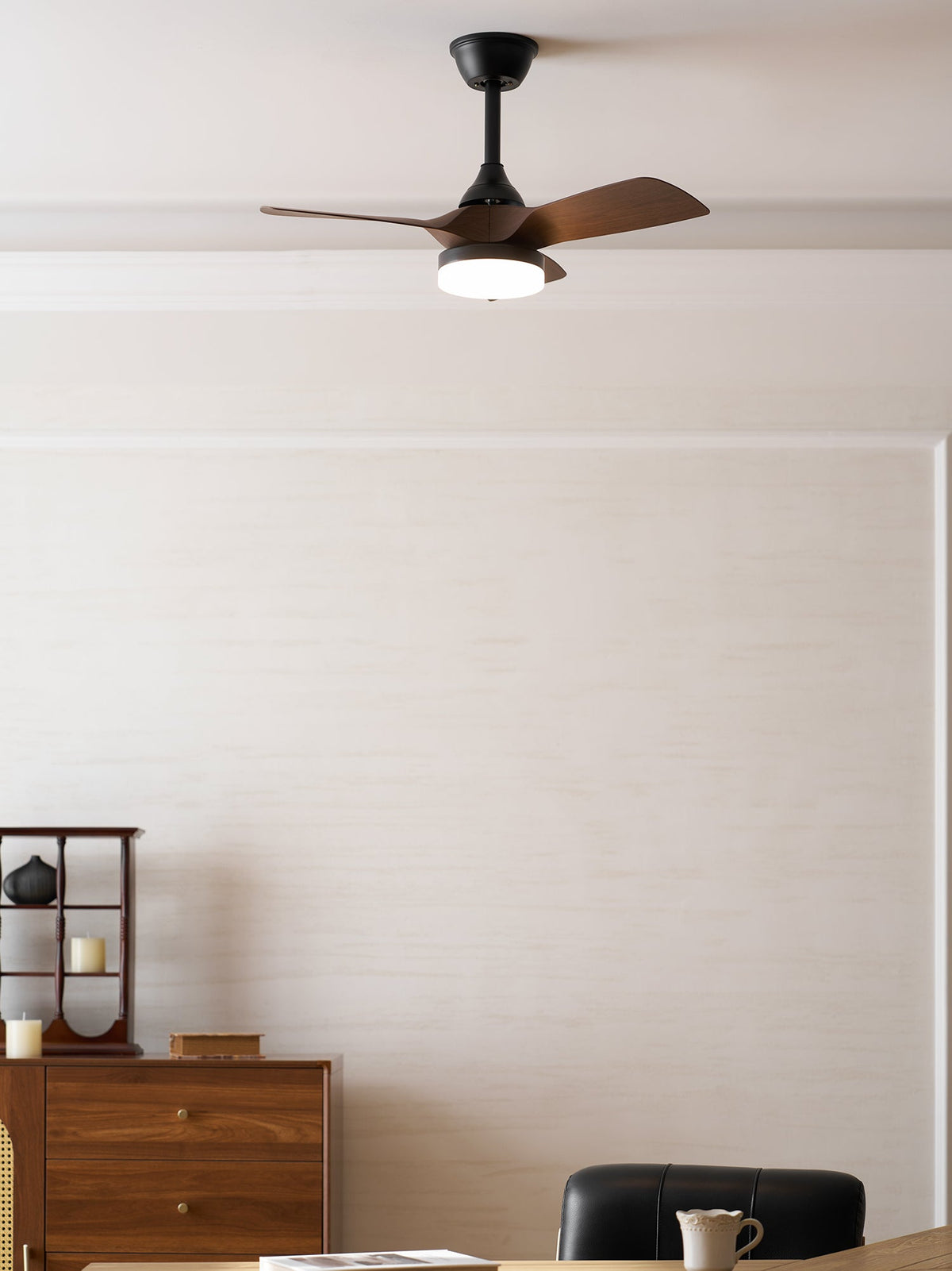 Ventilador de techo con luz Ilenza en un dormitorio acogedor – imagen 30