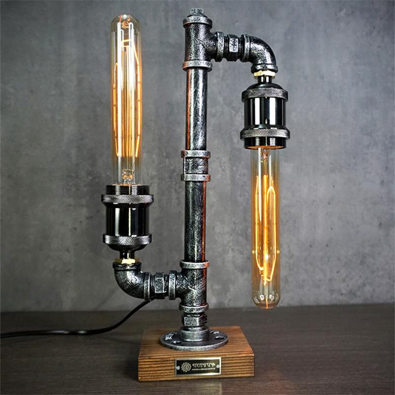 Lámpara de mesa industrial Tuvero en un despacho de estilo loft – imagen 6