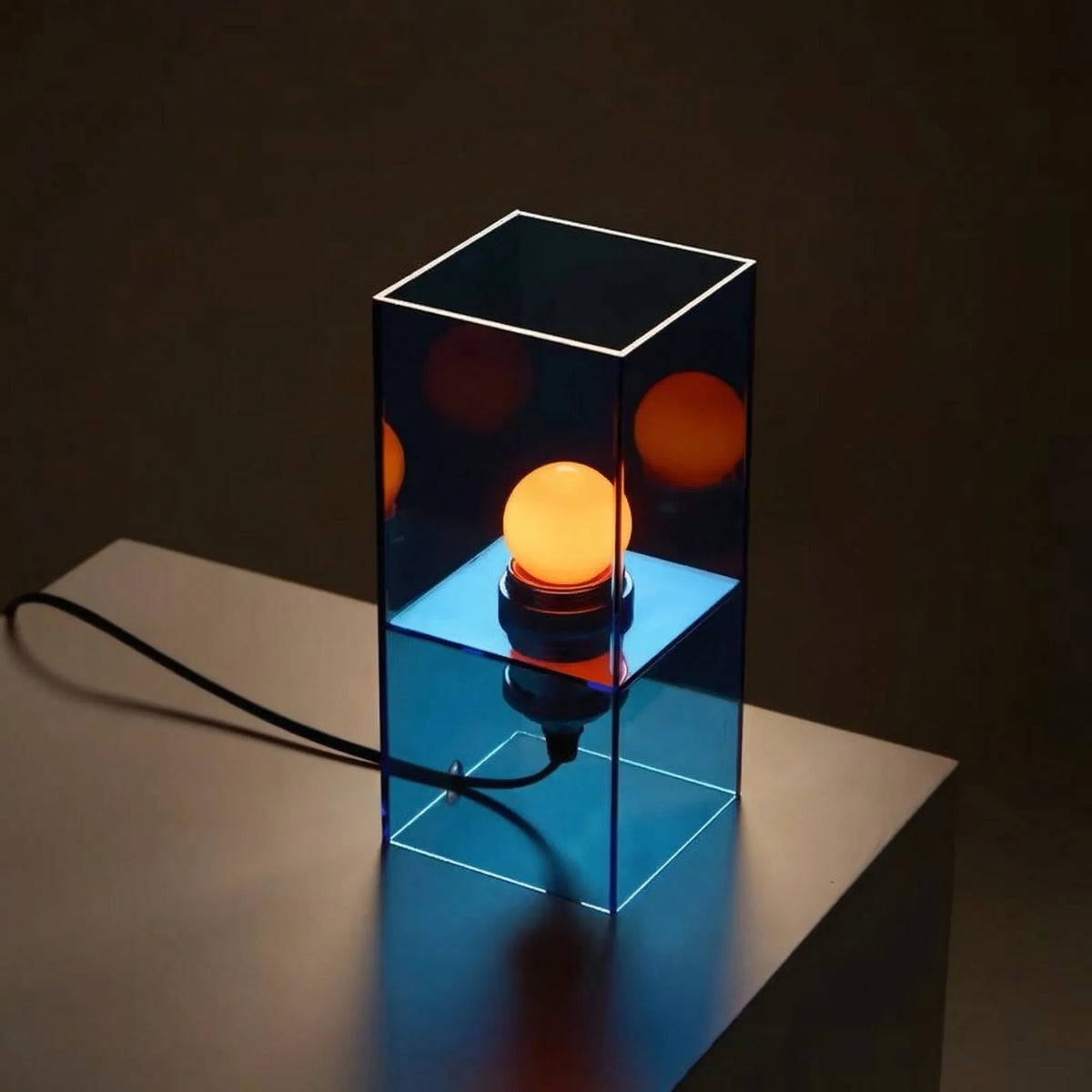Lámpara de mesa de acrílico Celaro – vista principal