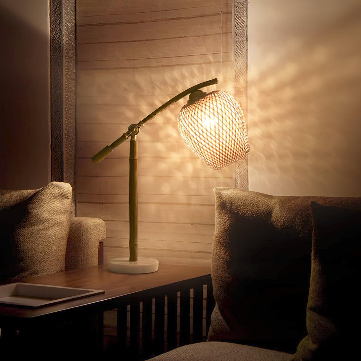 Lámpara de mesa de bambú Fibreta en un dormitorio de estilo zen – imagen 19