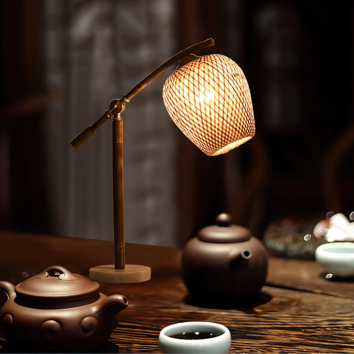 Lámpara de mesa de bambú Fibreta en un dormitorio de estilo zen – imagen 12