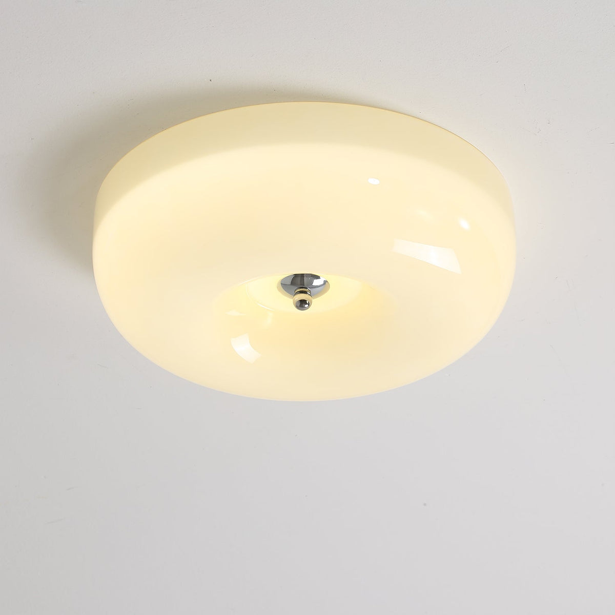 Plafón LED de cristal en espiral Caracol en un dormitorio acogedor – imagen 5