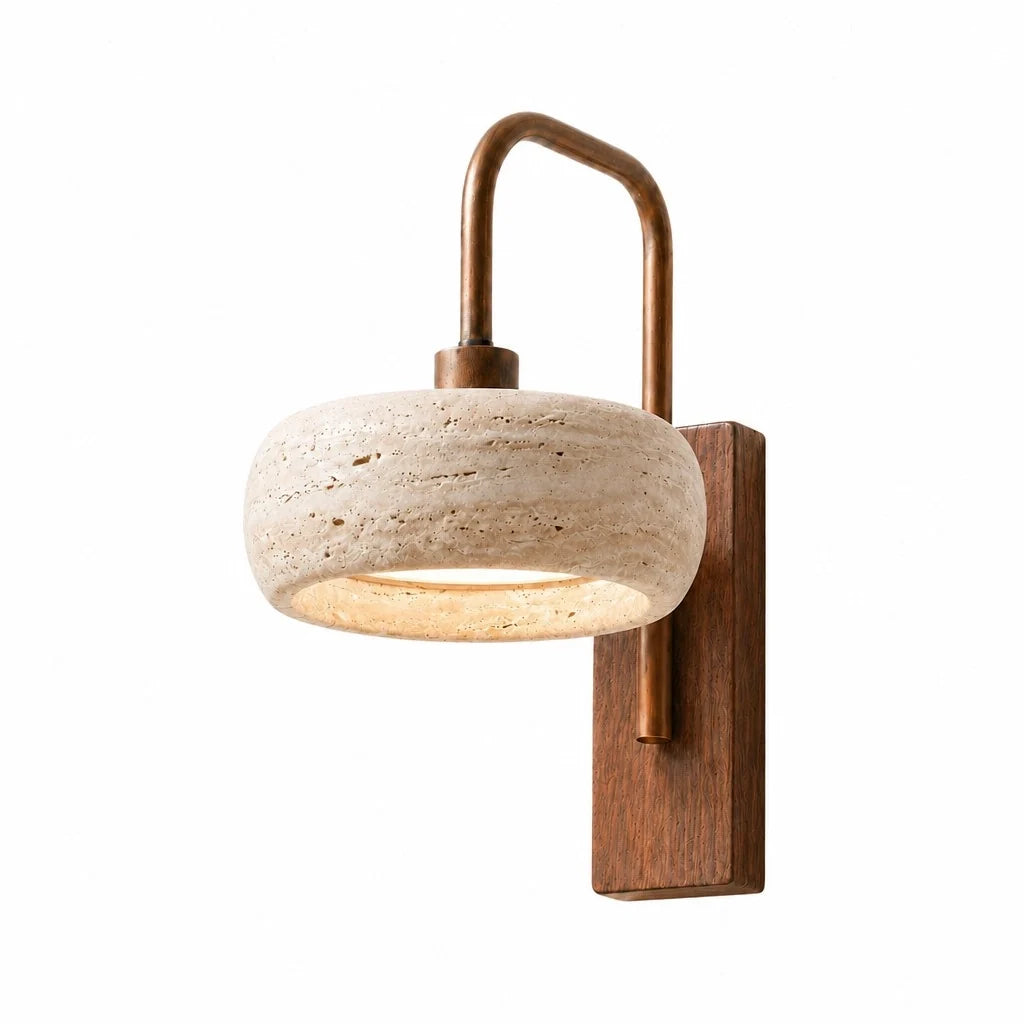 Aplique de pared de travertino Pedrisa – pantalla redondeada de travertino con base de nogal