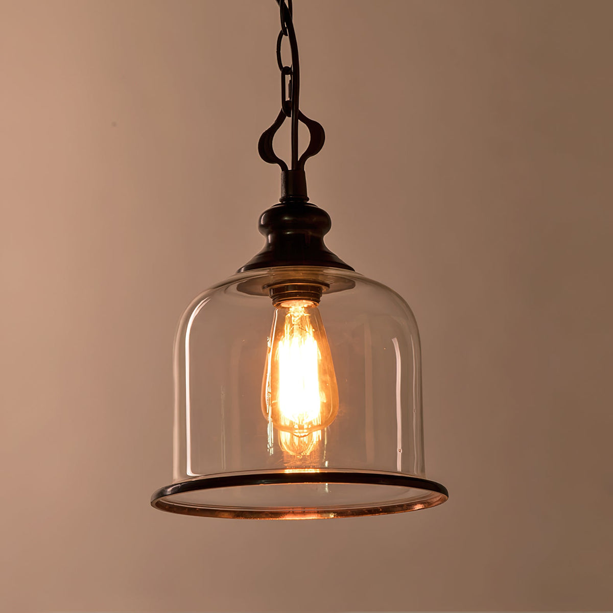 Lámpara colgante farol Farolina en una cocina clásica – imagen 14