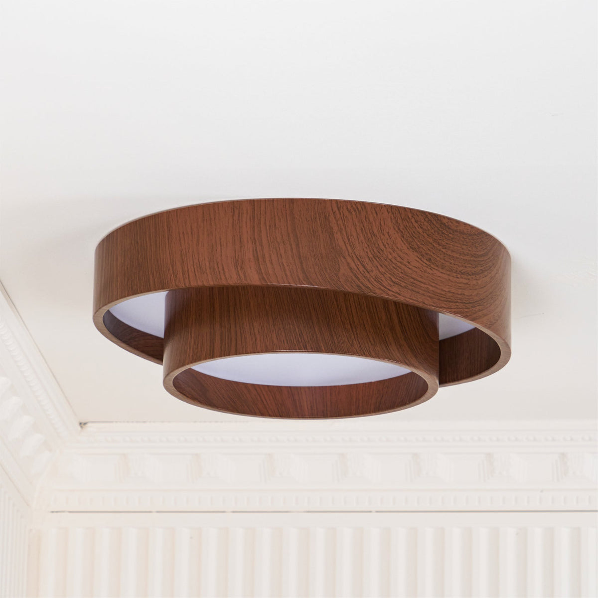 Plafón LED de techo Gandela en un salón contemporáneo – imagen 16