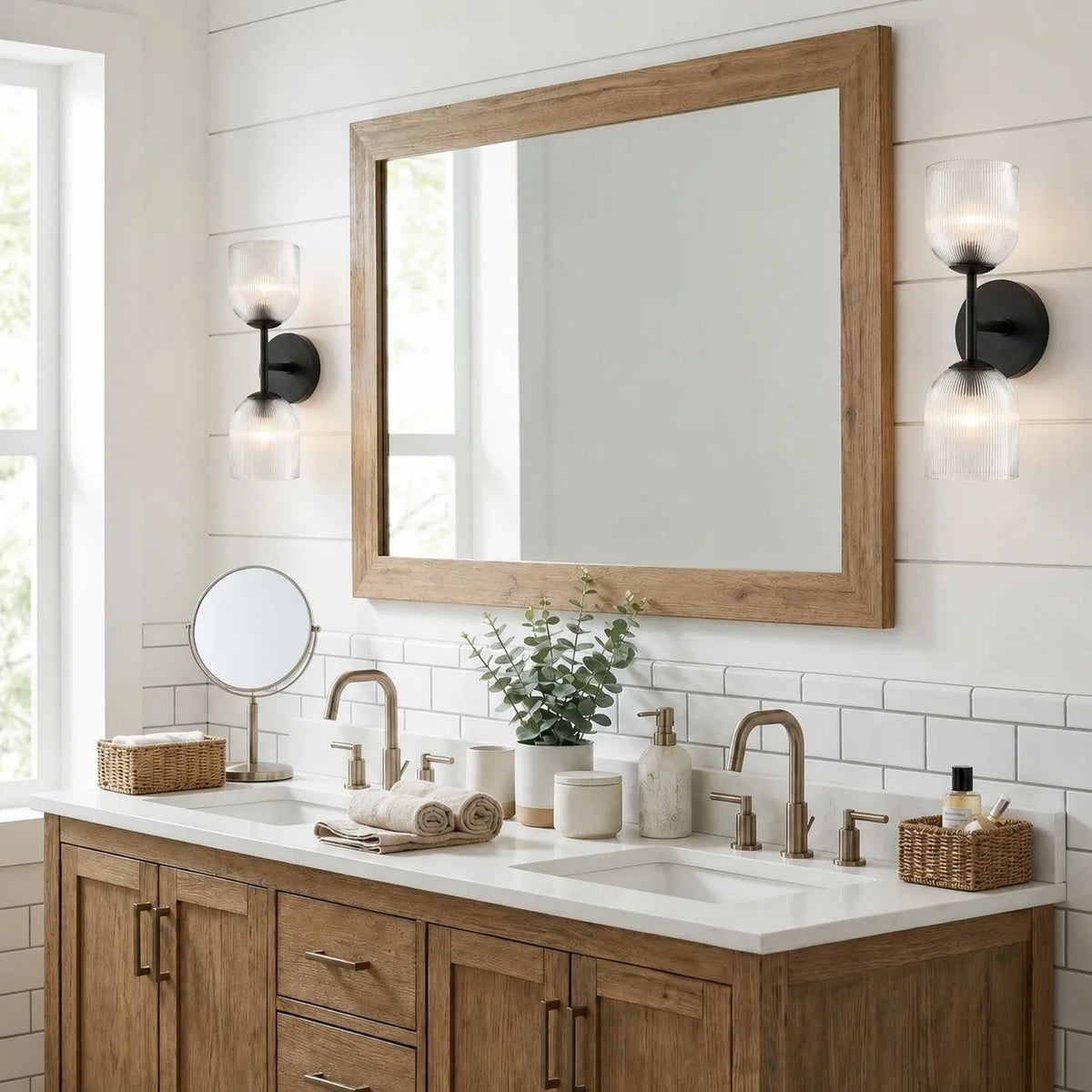 Aplique de pared de cristal Rayela en un baño acogedor – imagen 8