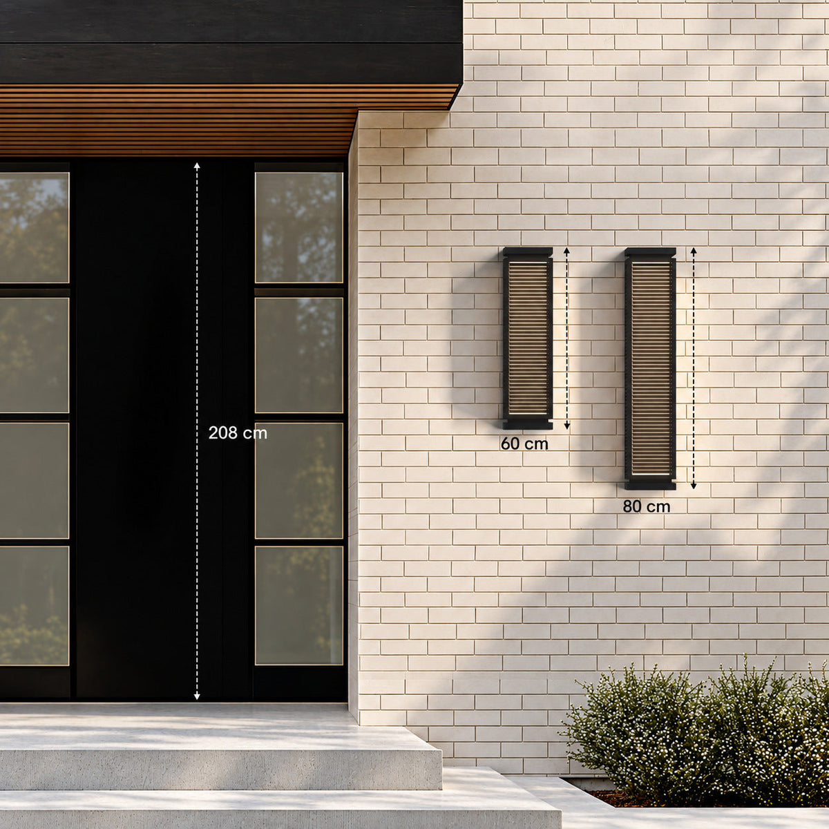 Aplique de pared exterior Ilsara – dos tamaños junto a la puerta