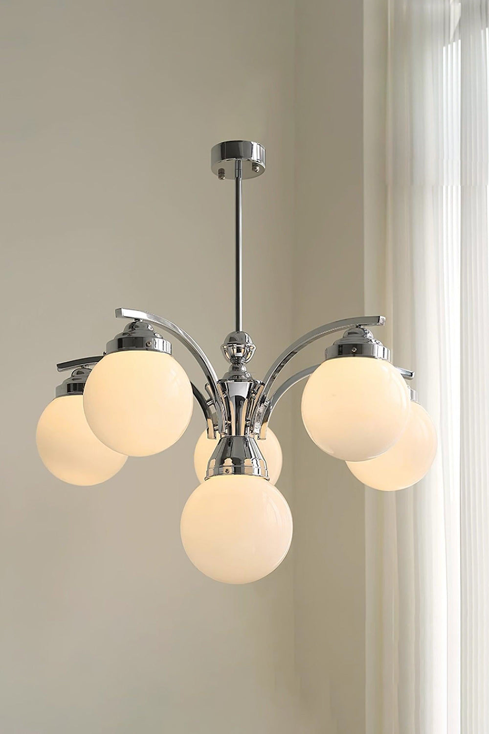 Lámpara de araña art déco Decolia – de 6 luces blanca encendida