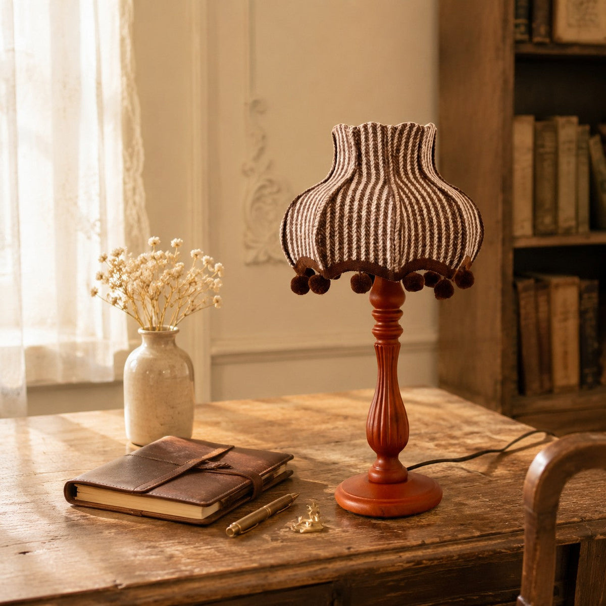 Lámpara de mesa vintage Tricela en un dormitorio acogedor – imagen 4