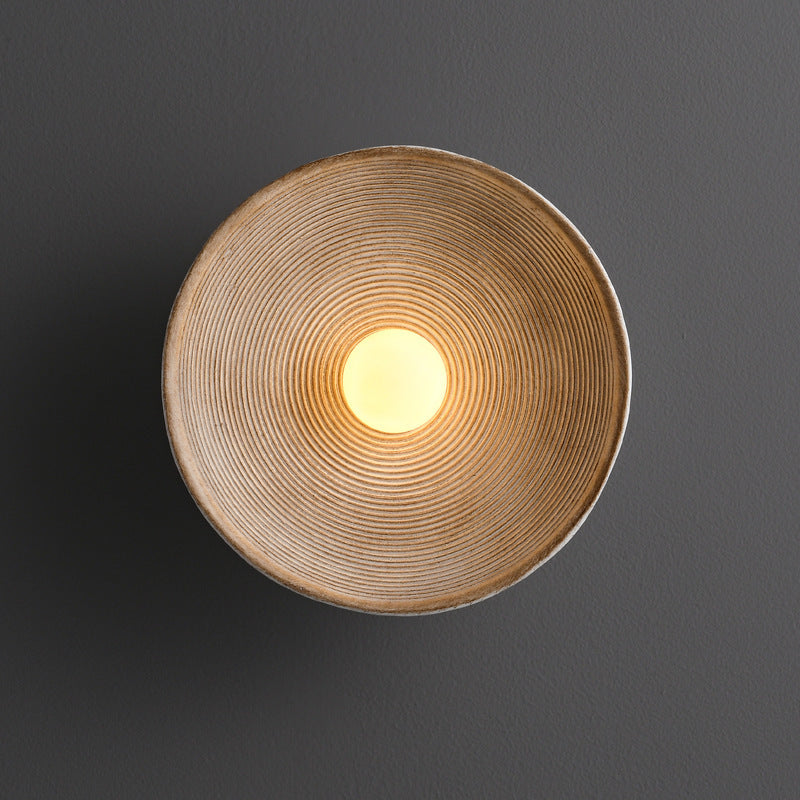 Aplique de pared estilo japonés Cedrina en un comedor japandi – imagen 7