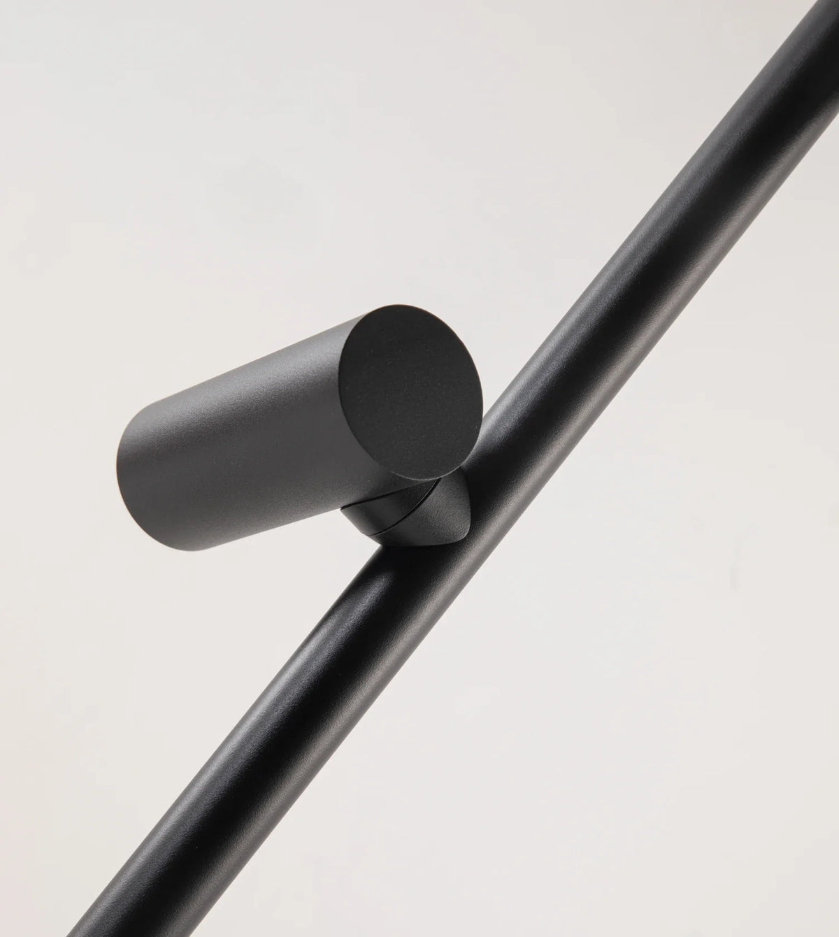 Baliza de jardín LED Ifrena – detalle de un foco orientable