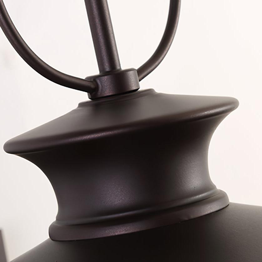 Aplique de pared exterior Jucela – detalle del sombrerete