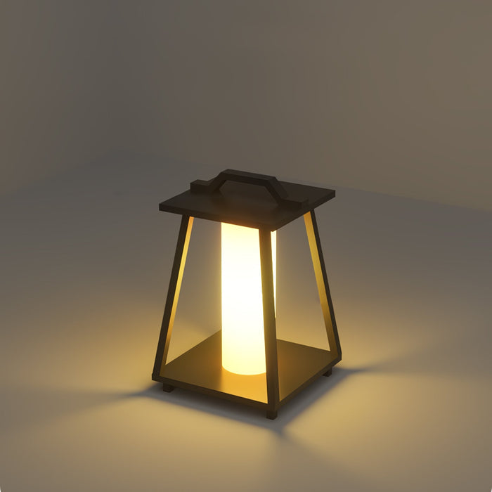 Farol de suelo de exterior Juvila en una terraza – imagen 7