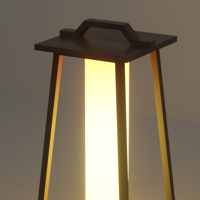 Farol de suelo de exterior Juvila – detalle del asa y del tubo de luz