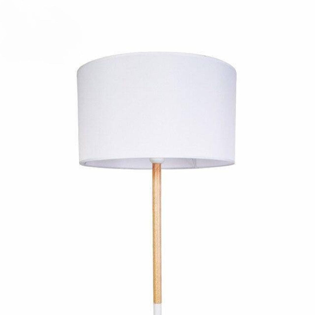 Silvara - Lámpara de Pie Nórdica de Madera con Pantalla de Tela Blanca