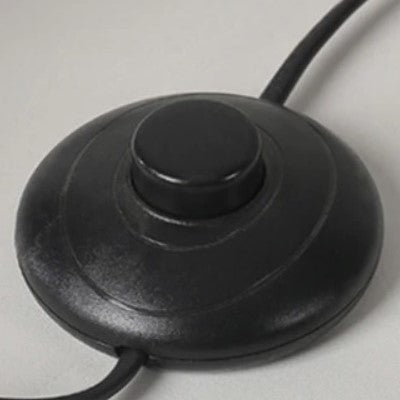 Lámpara de pie LED con silueta de rostro Quiara – interruptor de pie