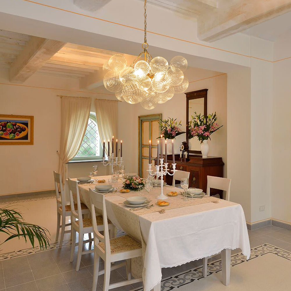 Lámpara de araña de burbujas Cava en un comedor elegante – imagen 11