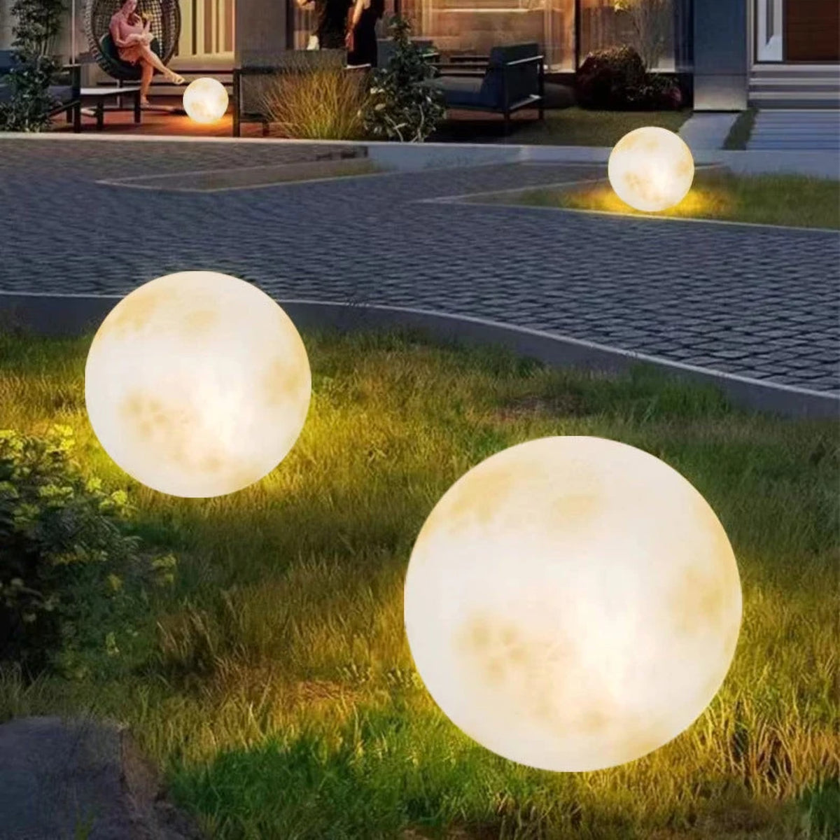 Lámpara luna LED para jardín Selene iluminando el jardín de noche – imagen 5