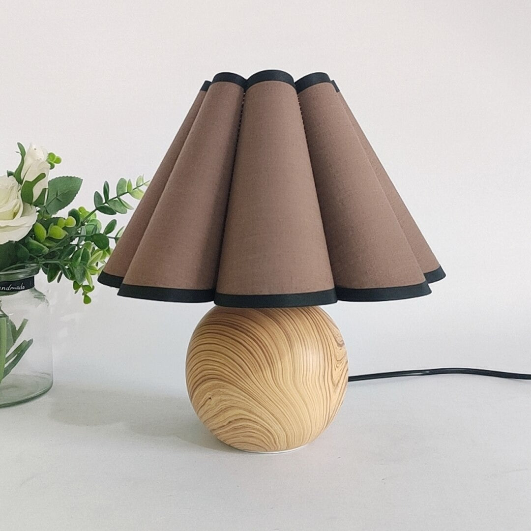 Lámpara de mesita de noche vintage Faldina – pantalla marrón con ribete negro