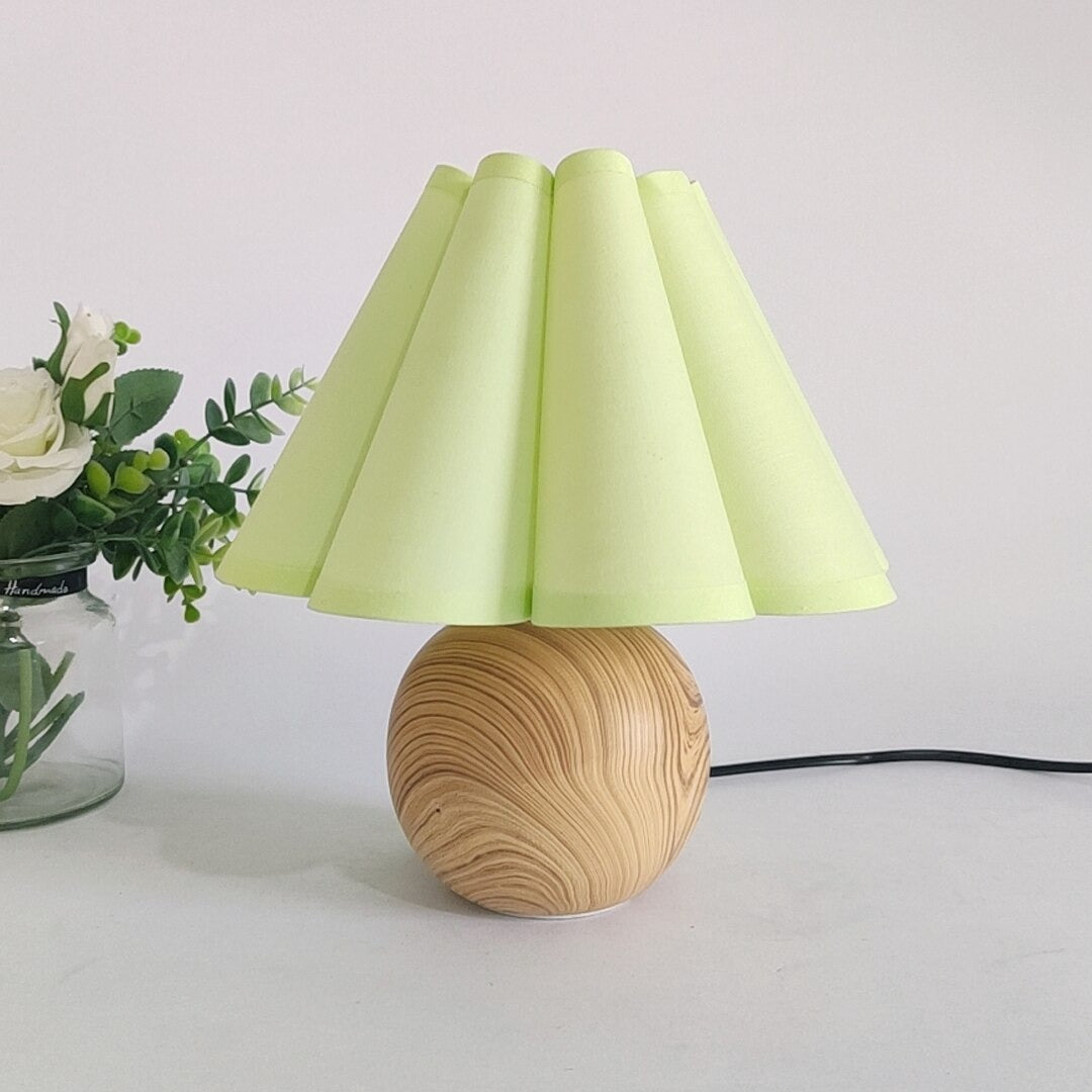 Lámpara de mesita de noche vintage Faldina – pantalla verde