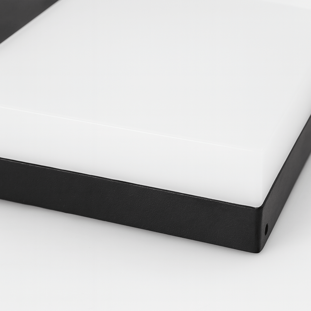 Aplique de pared exterior Nubera – detalle del difusor y la carcasa