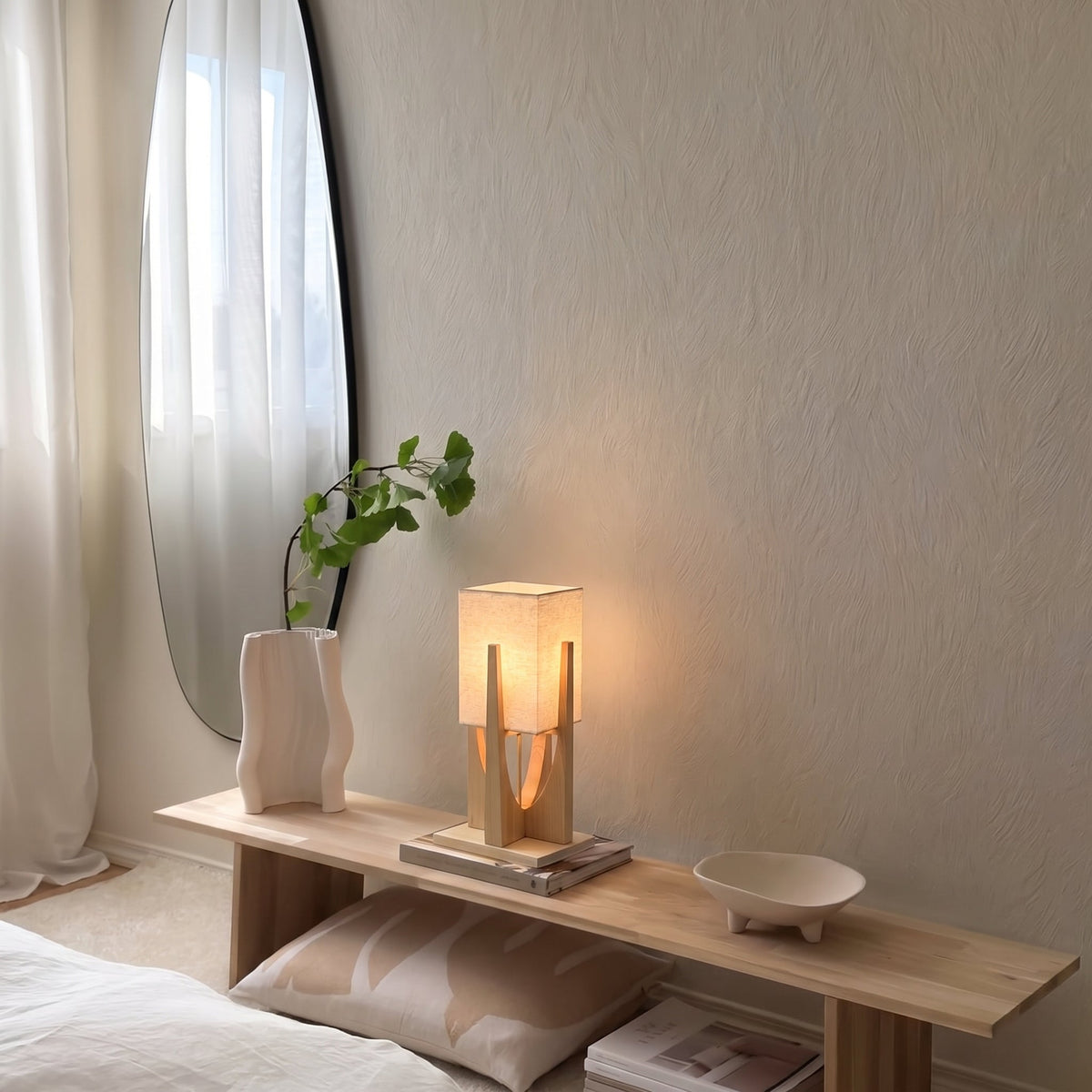 Lámpara de pie japonesa Hondina en un salón sereno – imagen 10