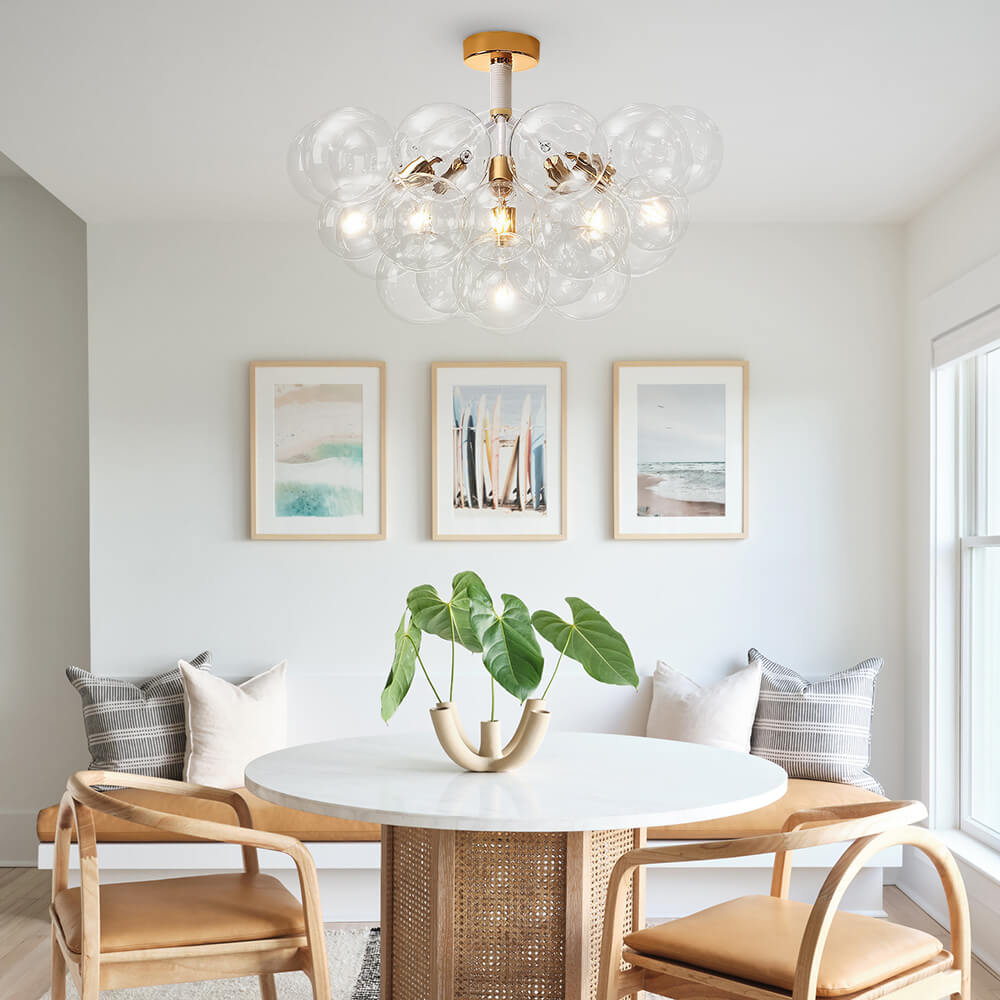Lámpara araña de bolas de cristal Pompela en un comedor moderno – imagen 5