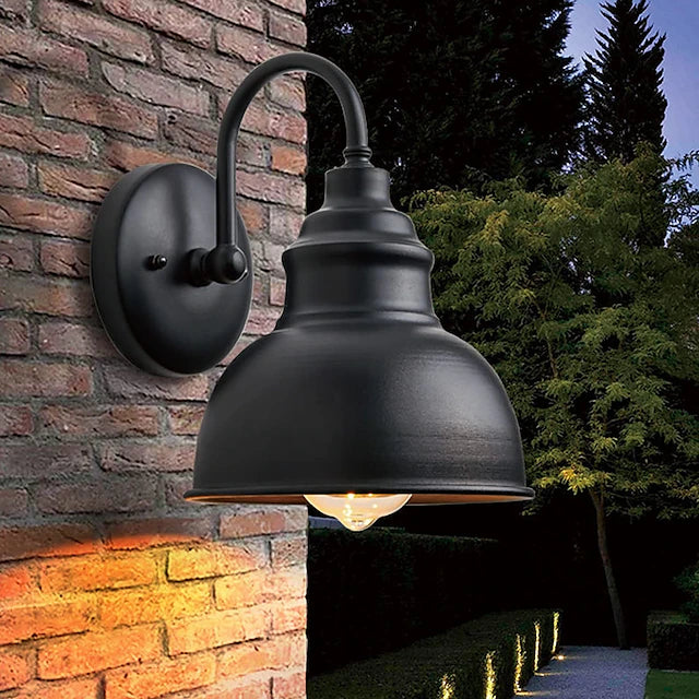 Aplique de pared exterior Jamira – sobre ladrillo de noche