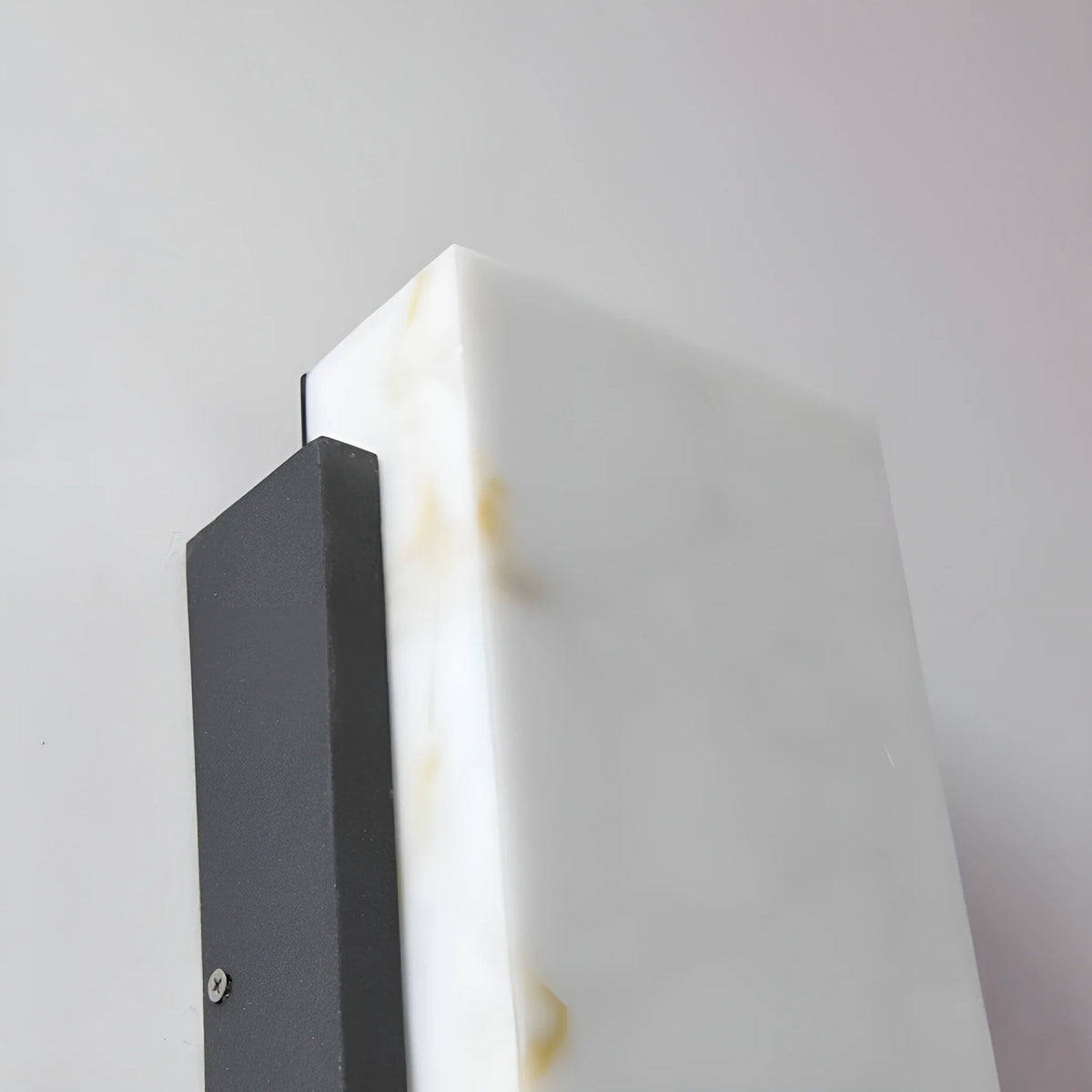 Aplique de pared exterior Odalba – detalle de la esquina superior
