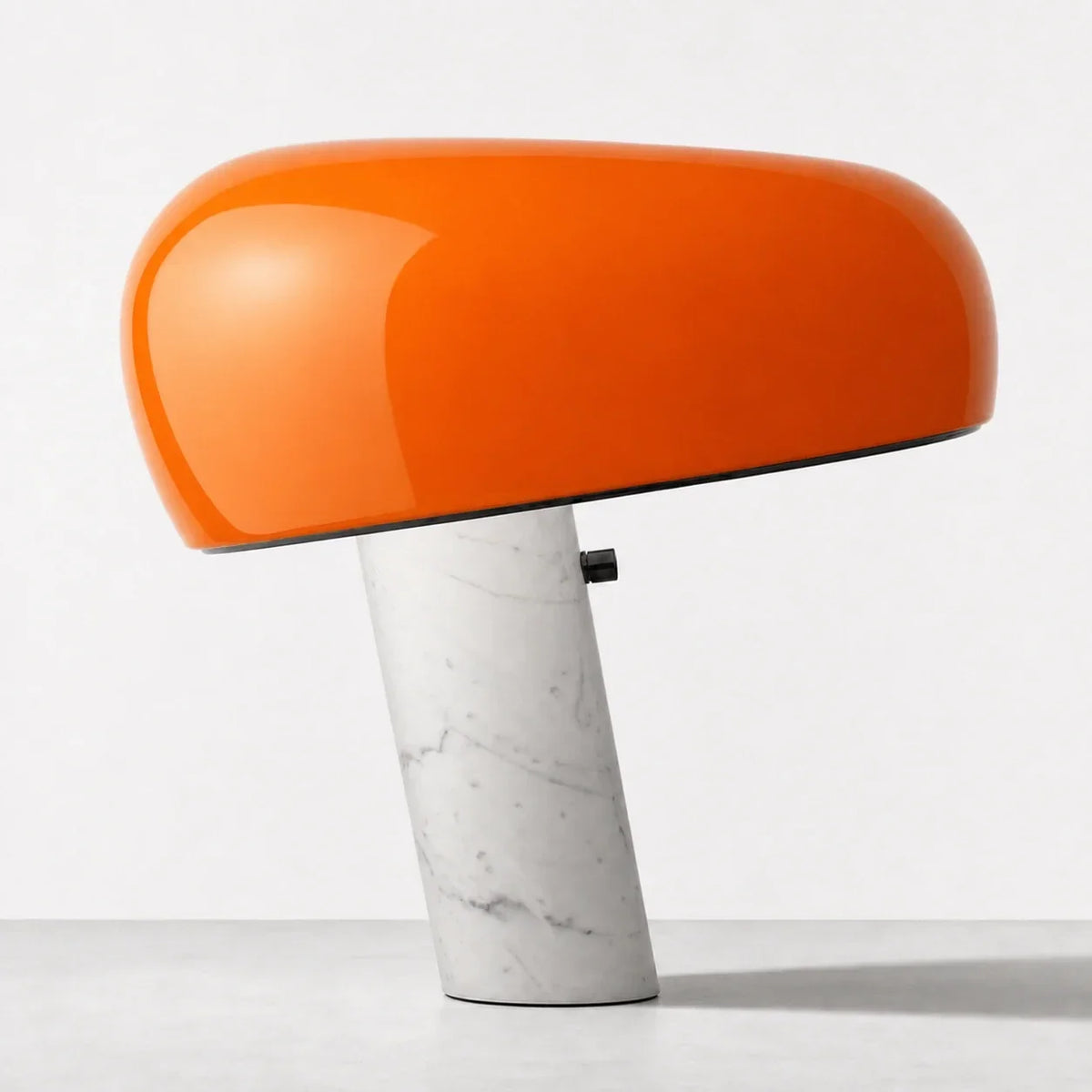 Lámpara de mesa de mármol Mocora – naranja