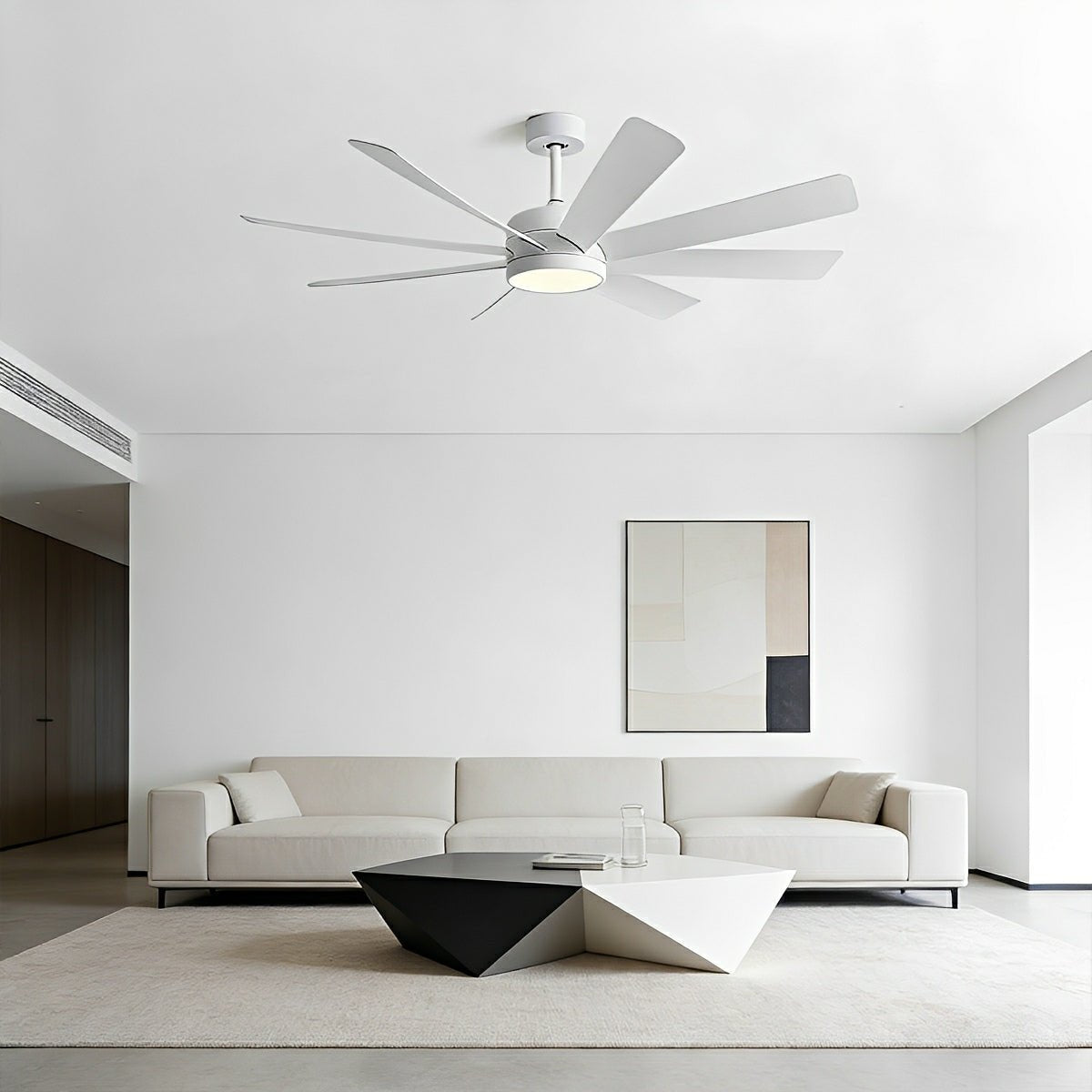Ventilador de techo con luz Cardela en un salón amplio – imagen 9