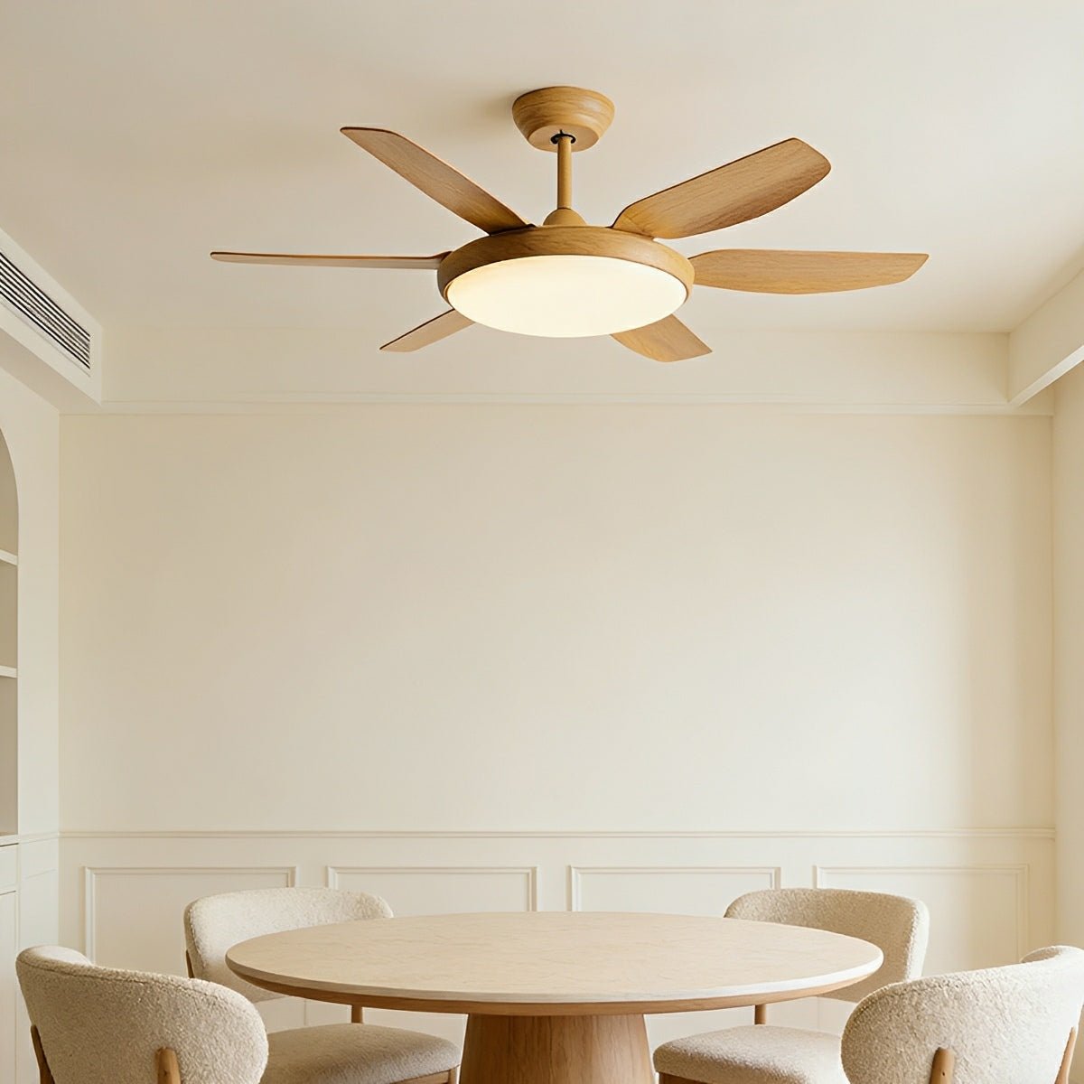 Ventilador de techo con luz Gelvira en un salón amplio de estilo nórdico – imagen 3