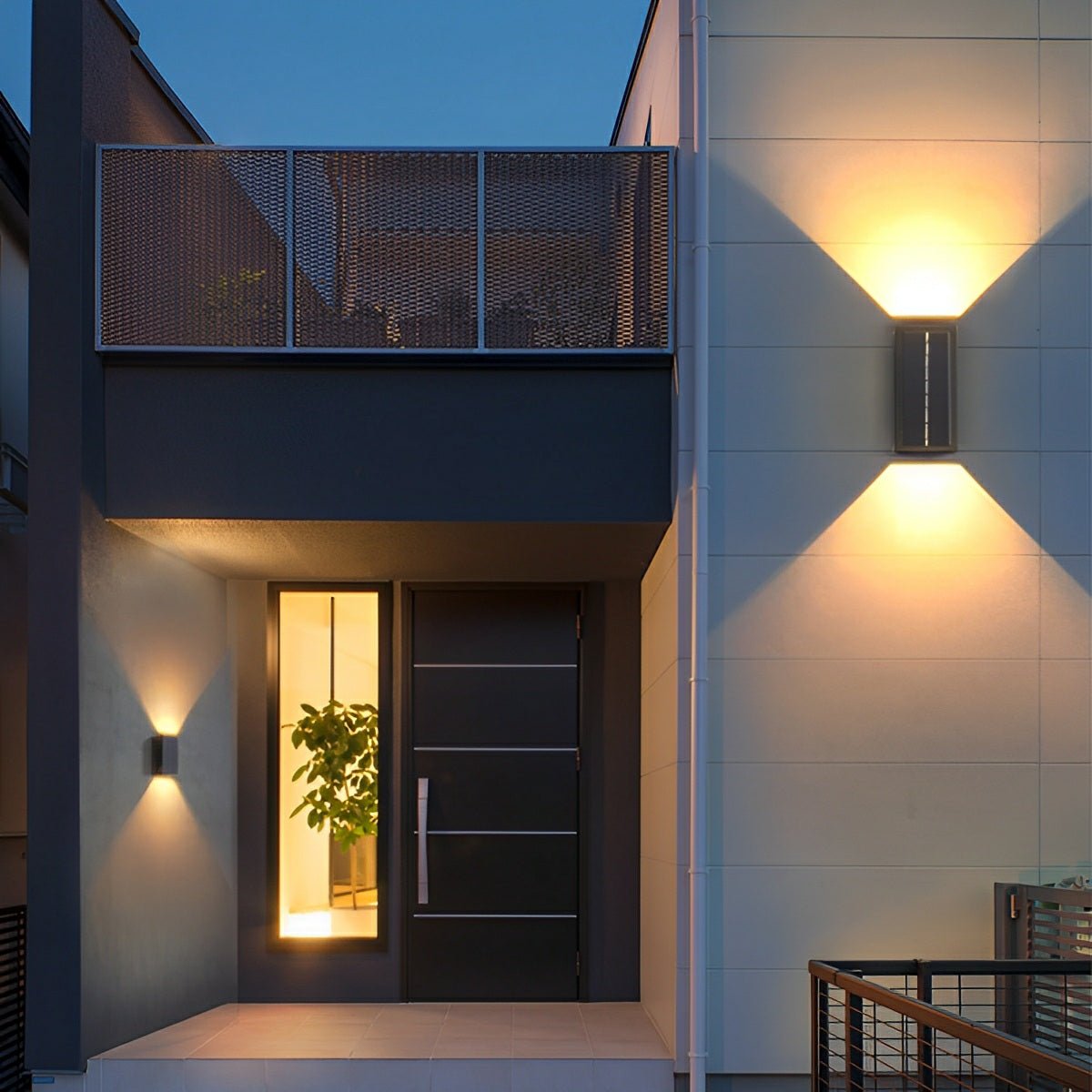 Aplique de pared exterior Kahela en una fachada moderna – imagen 6