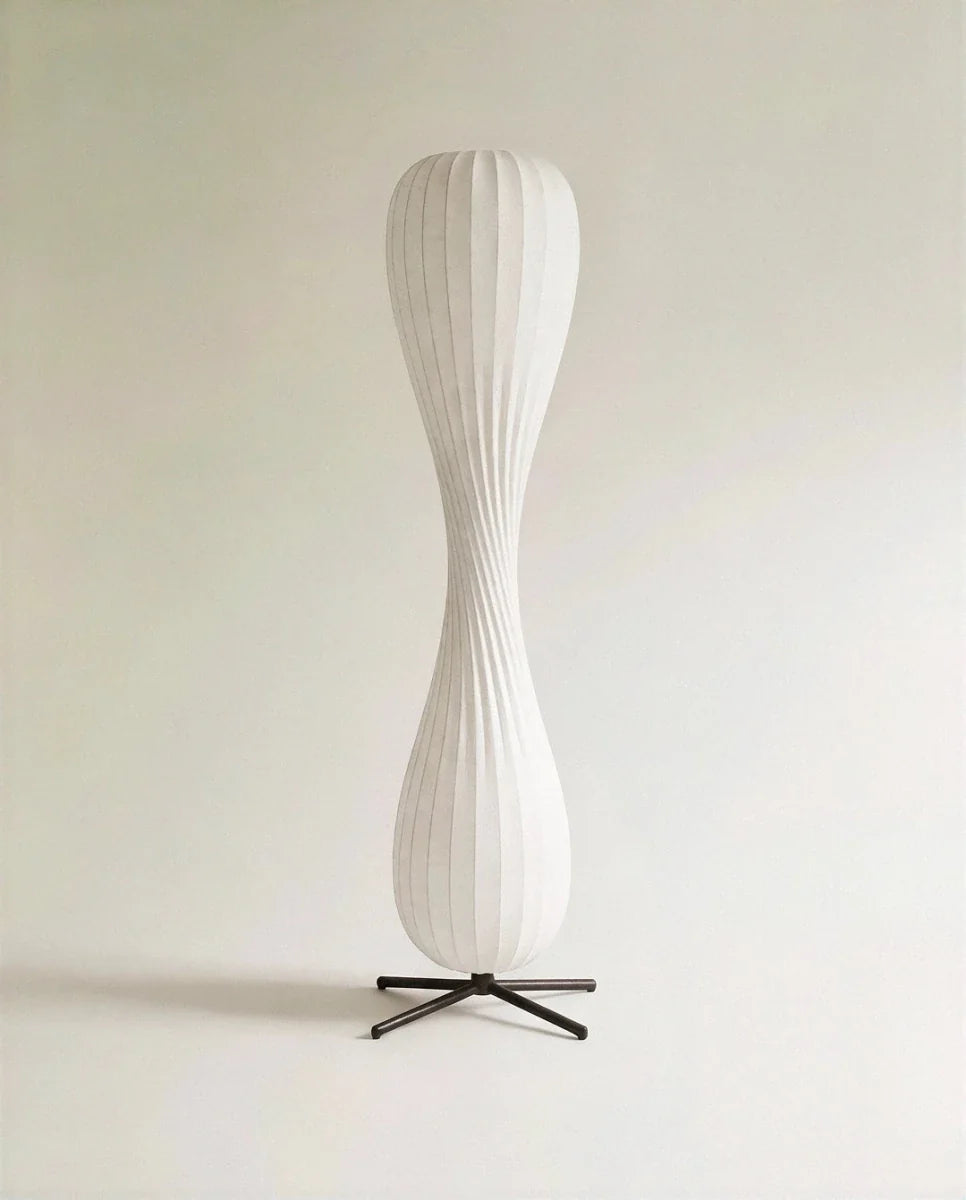 Lámpara de pie LED torneada Sericia – vista principal