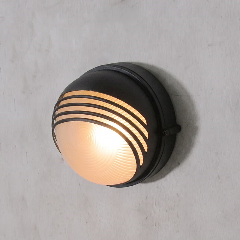 Aplique de pared exterior estilo marinero Molara – redondo con lamas en negro