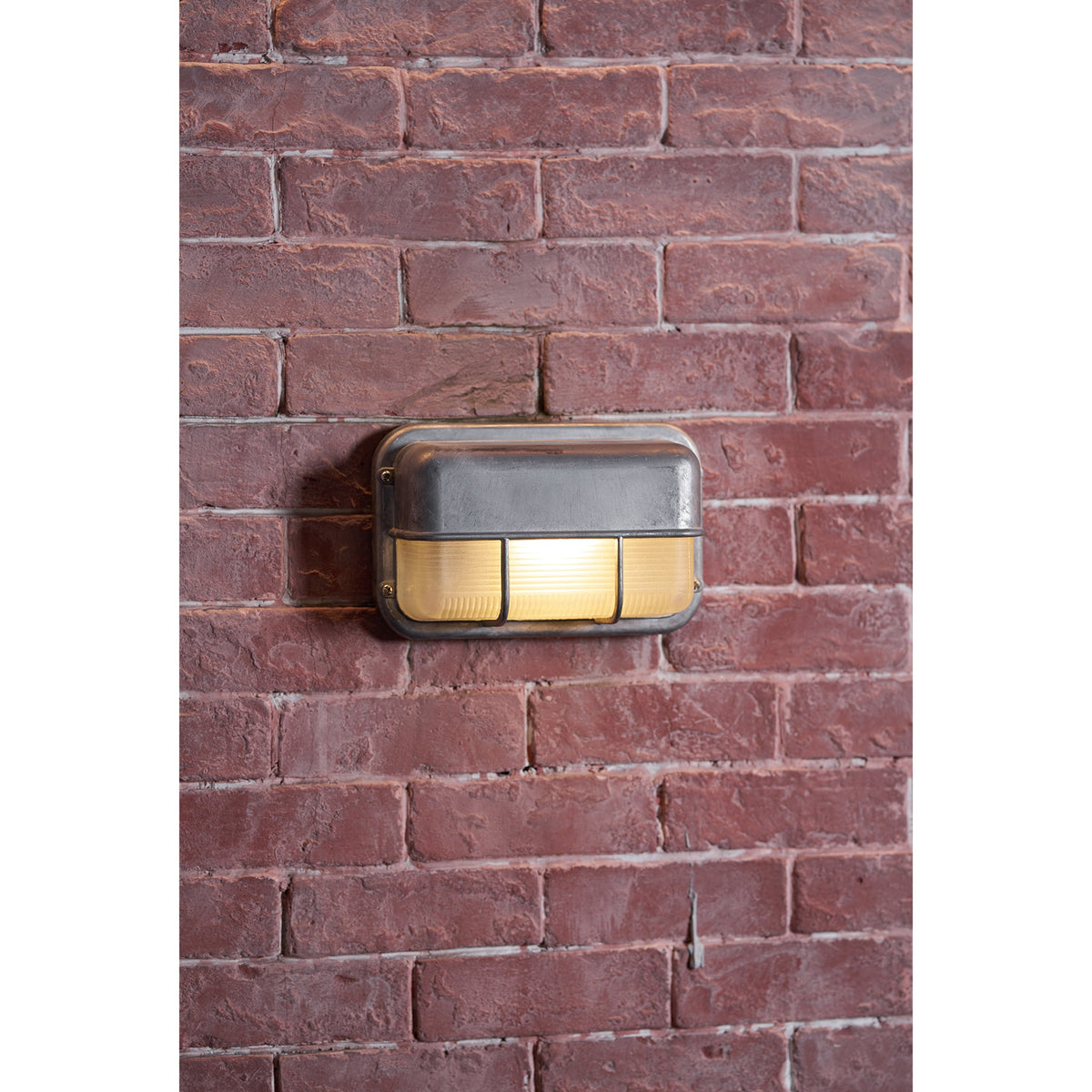 Aplique de pared exterior estilo marinero Molara en una fachada – imagen 28