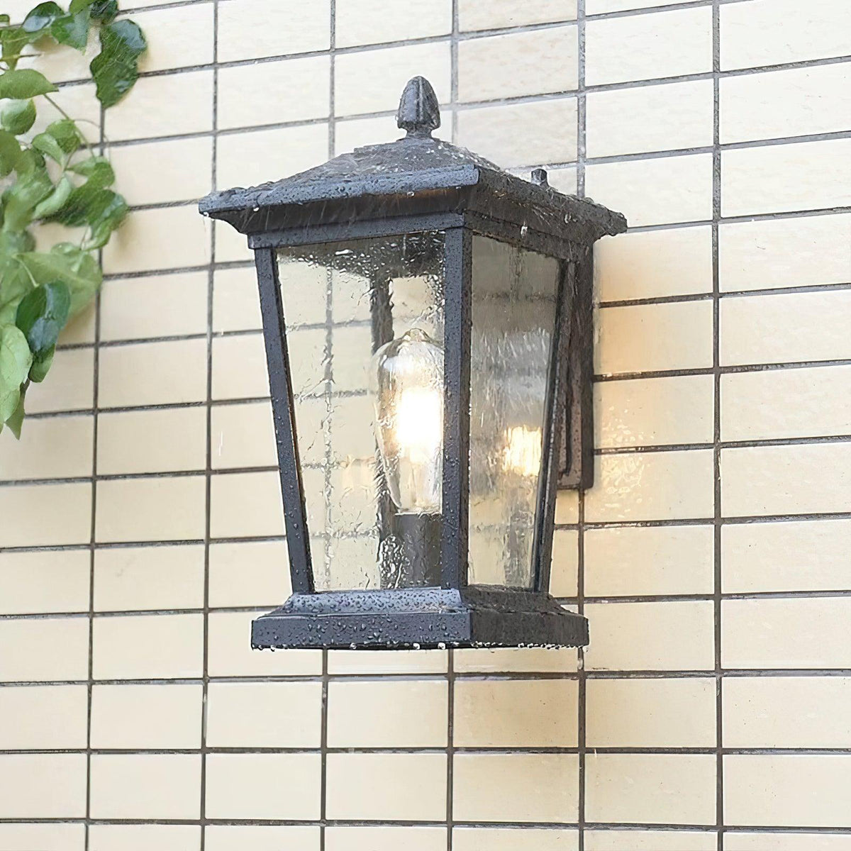 Farol de pared exterior Monfaro en una fachada – imagen 12