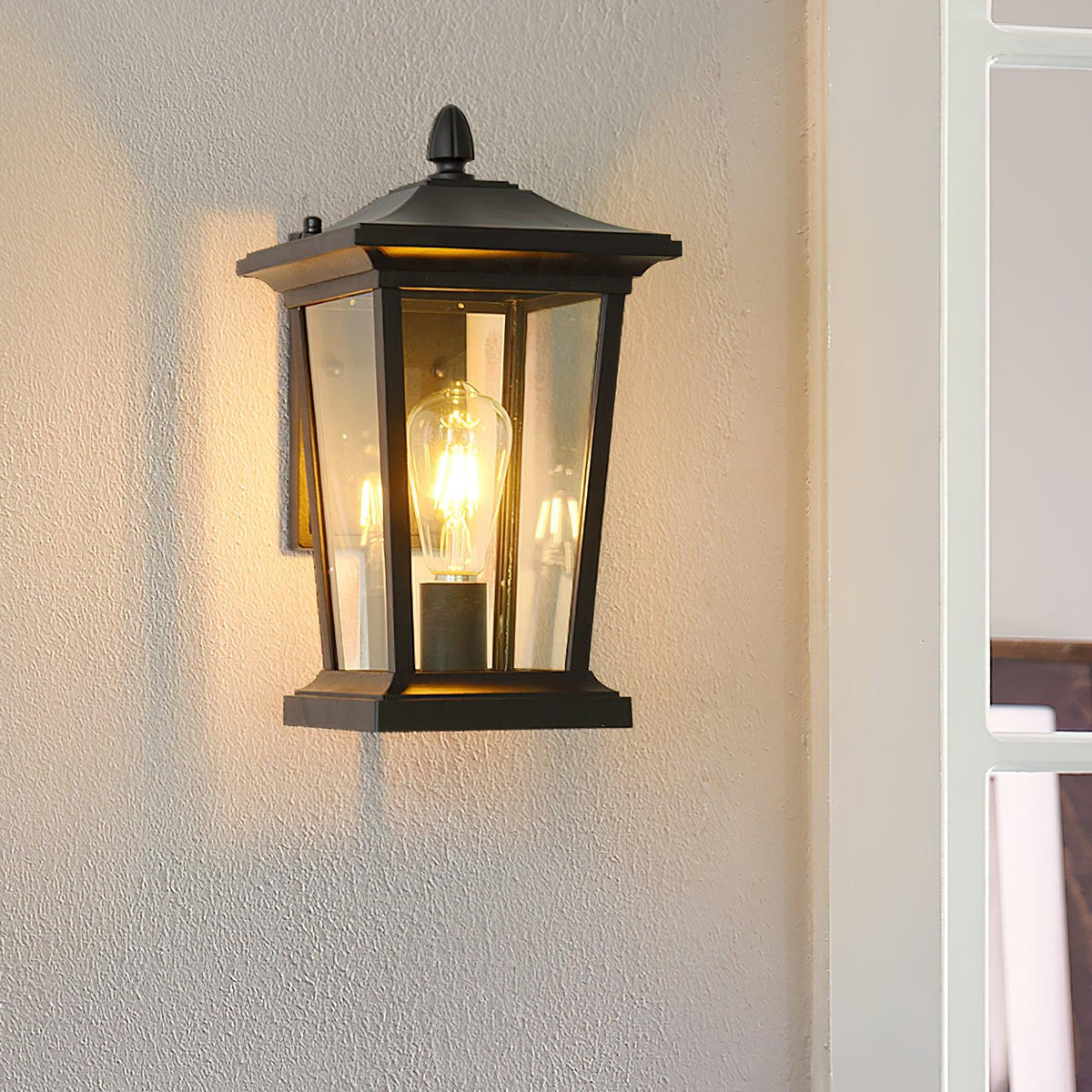 Farol de pared exterior Monfaro en una fachada – imagen 14